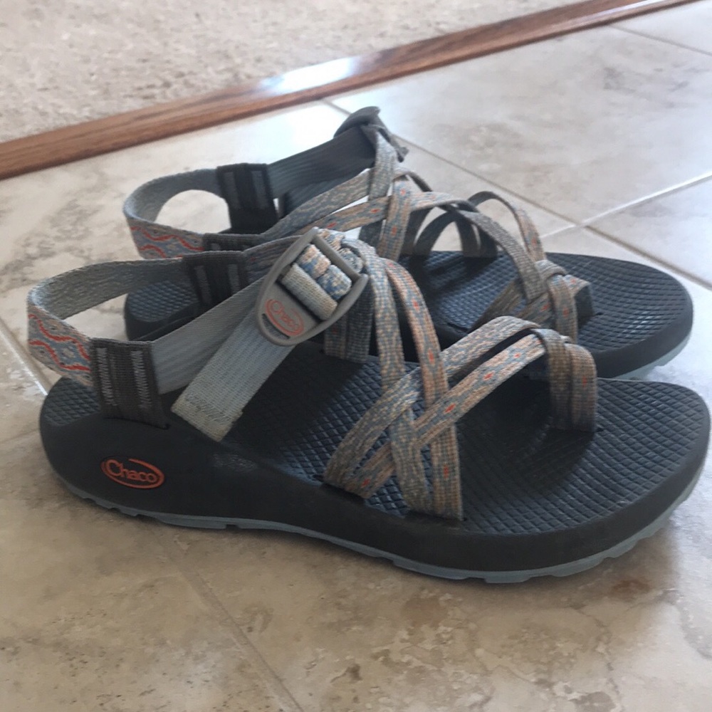Chacos Size 8